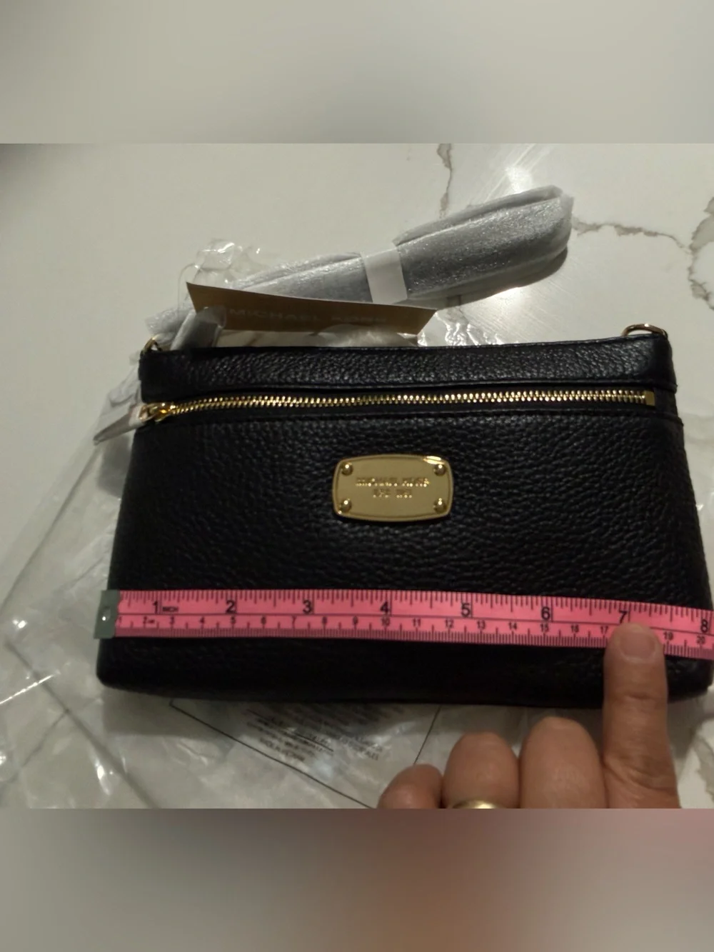 MICHAEL Michael Kors Black Pebbled Leather Coin Wristlet with Gold Plaque new